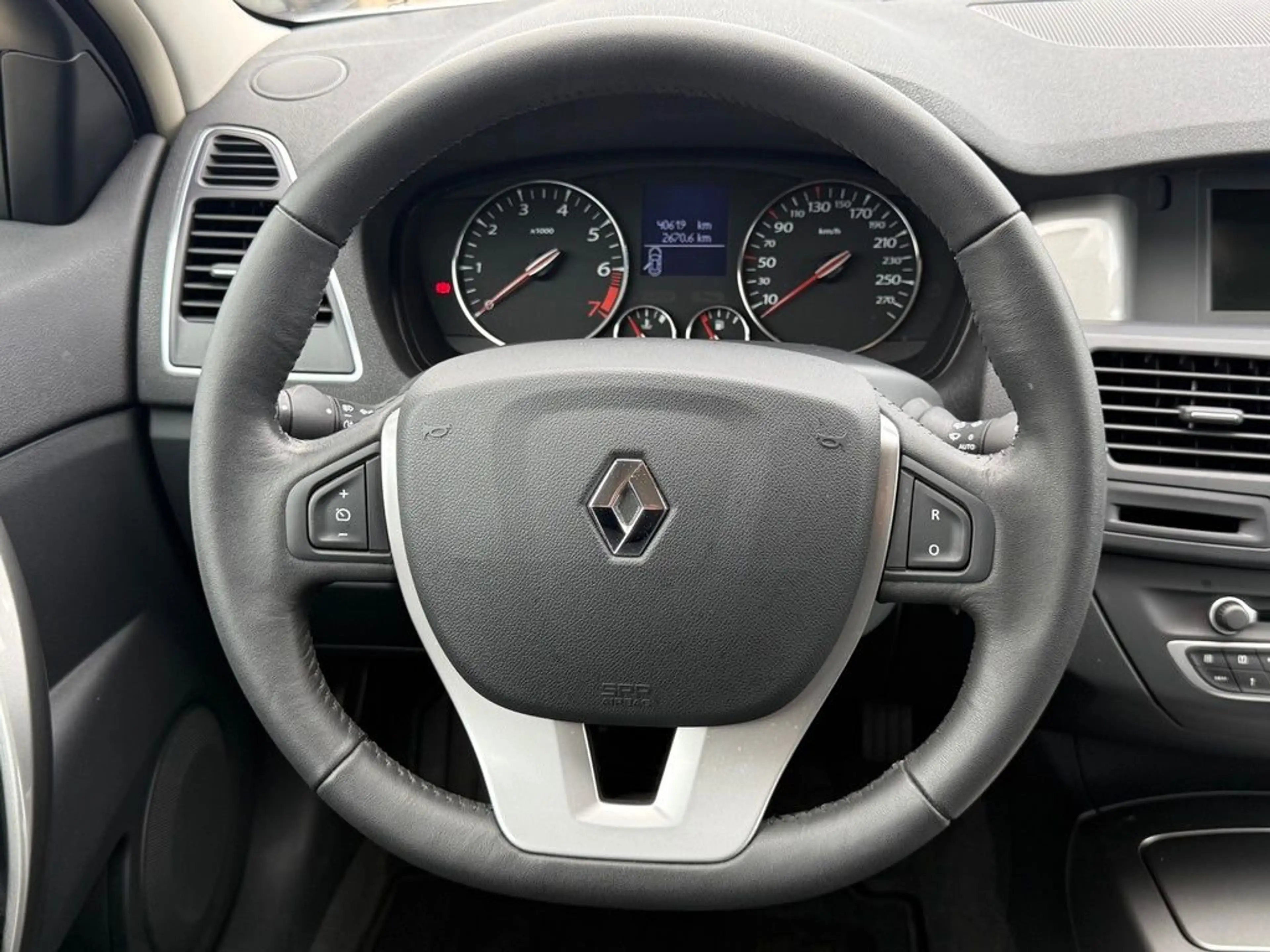 Renault Laguna 2.0 Navi/PDC/keyless/Klima/erst 40 TKM!!! — photo 11