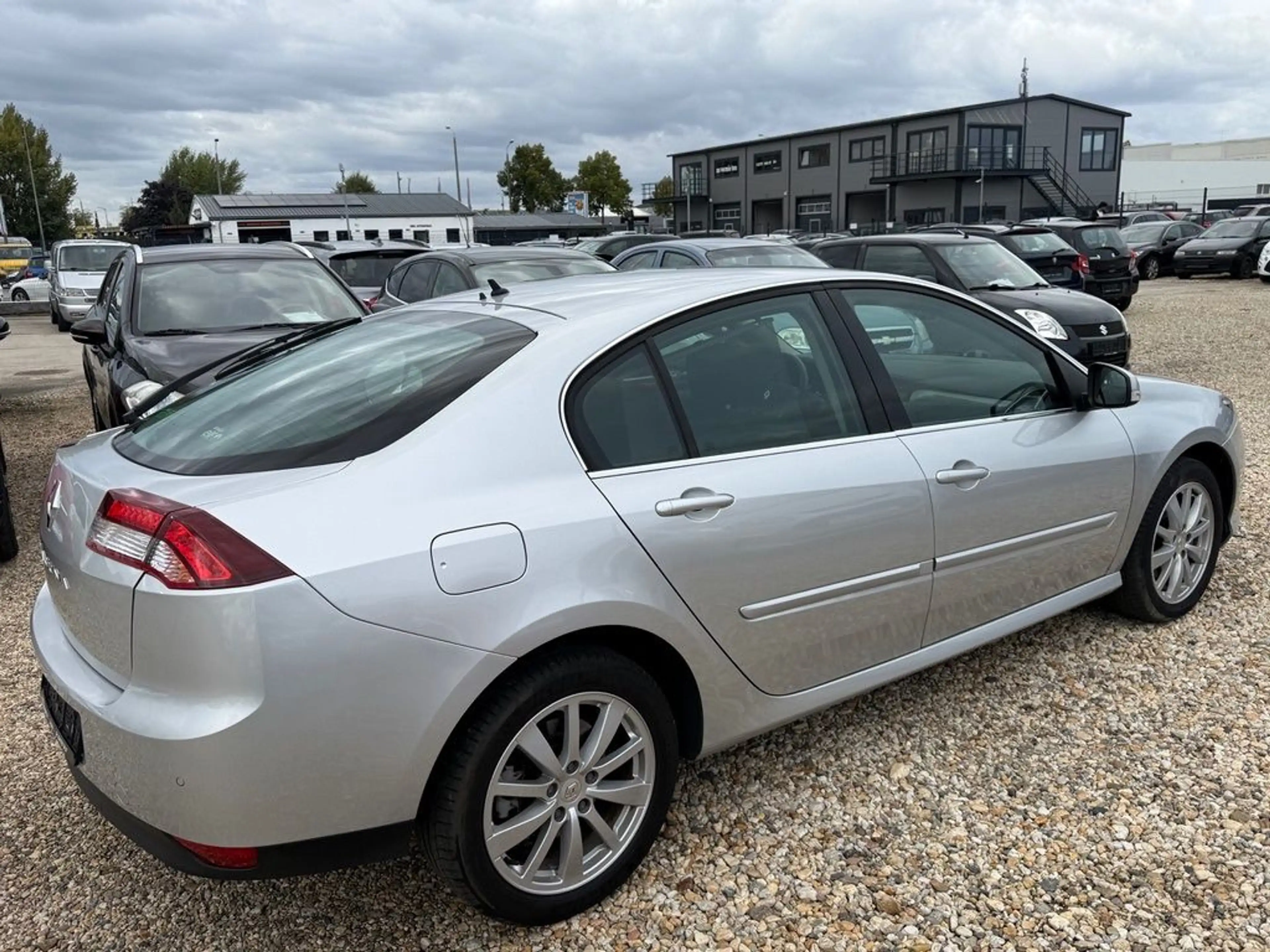 Renault Laguna 2.0 Navi/PDC/keyless/Klima/erst 40 TKM!!! — photo 4