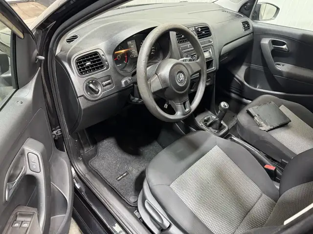 Volkswagen Polo view 10