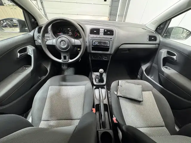 Volkswagen Polo view 11
