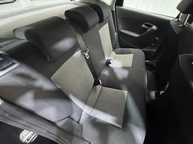 Volkswagen Polo view 15