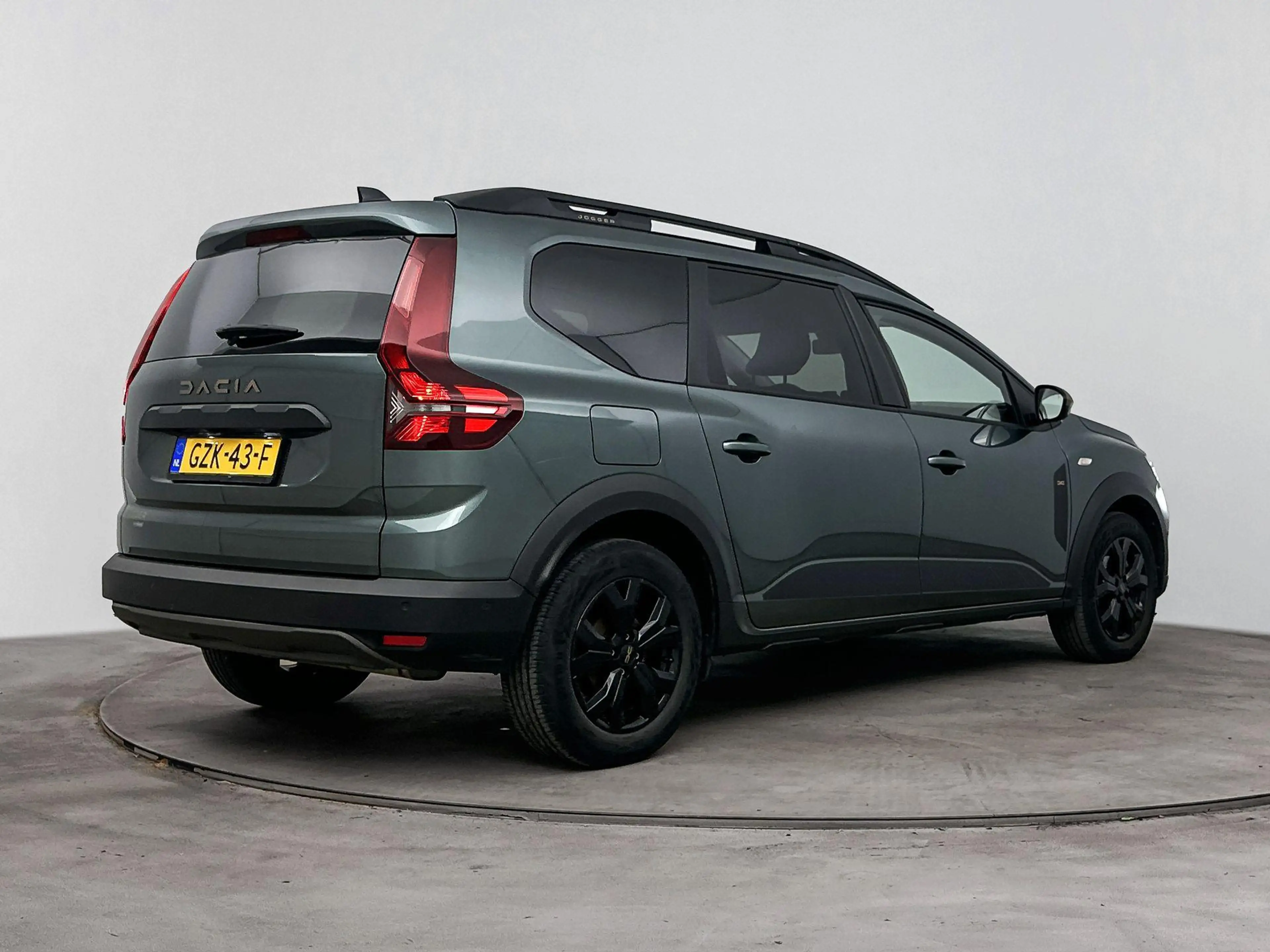 Dacia Jogger 1.6 Hybrid 140 EXTREME 5 PERSOONS | CLIMA | CRUISE — photo 2