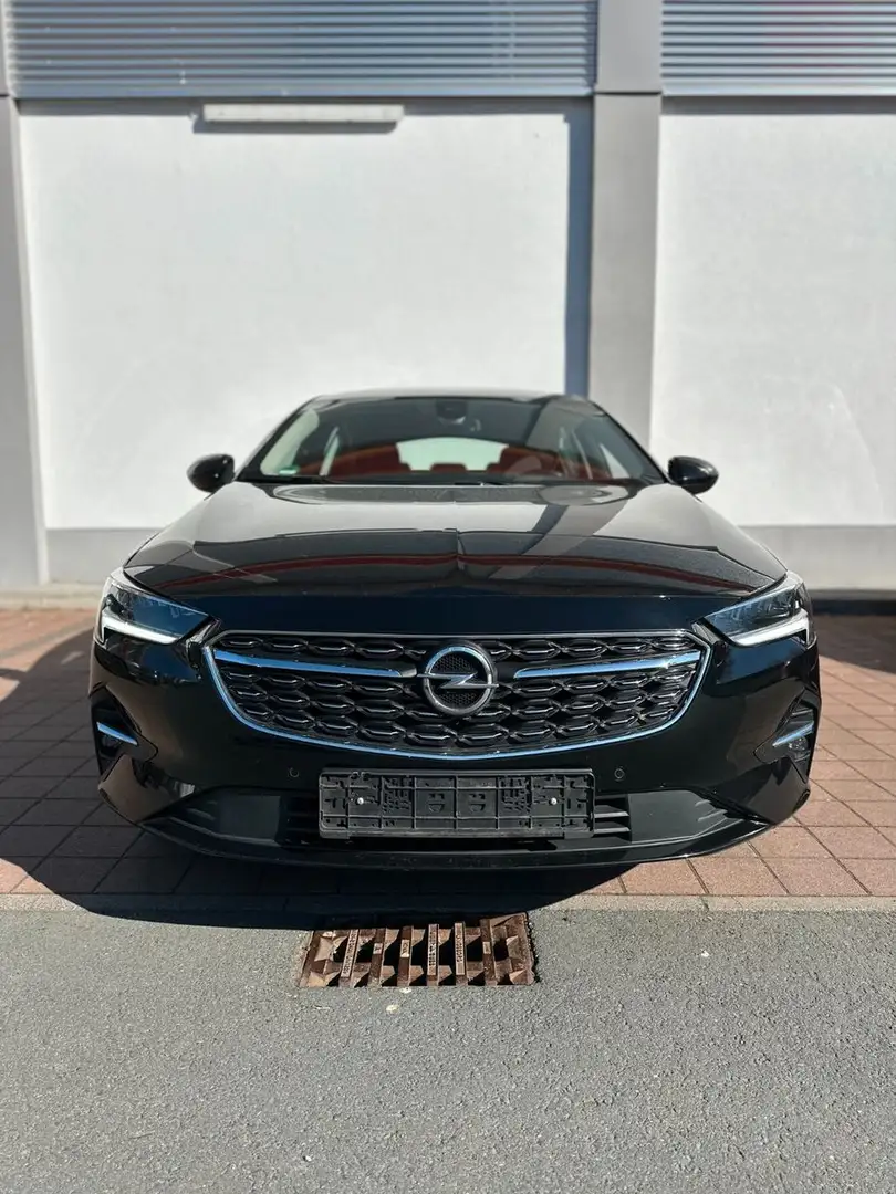 Opel Insignia B Grand Sport 4x4 NAVI BOSE SHZ MASSAGE Schwarz - 2