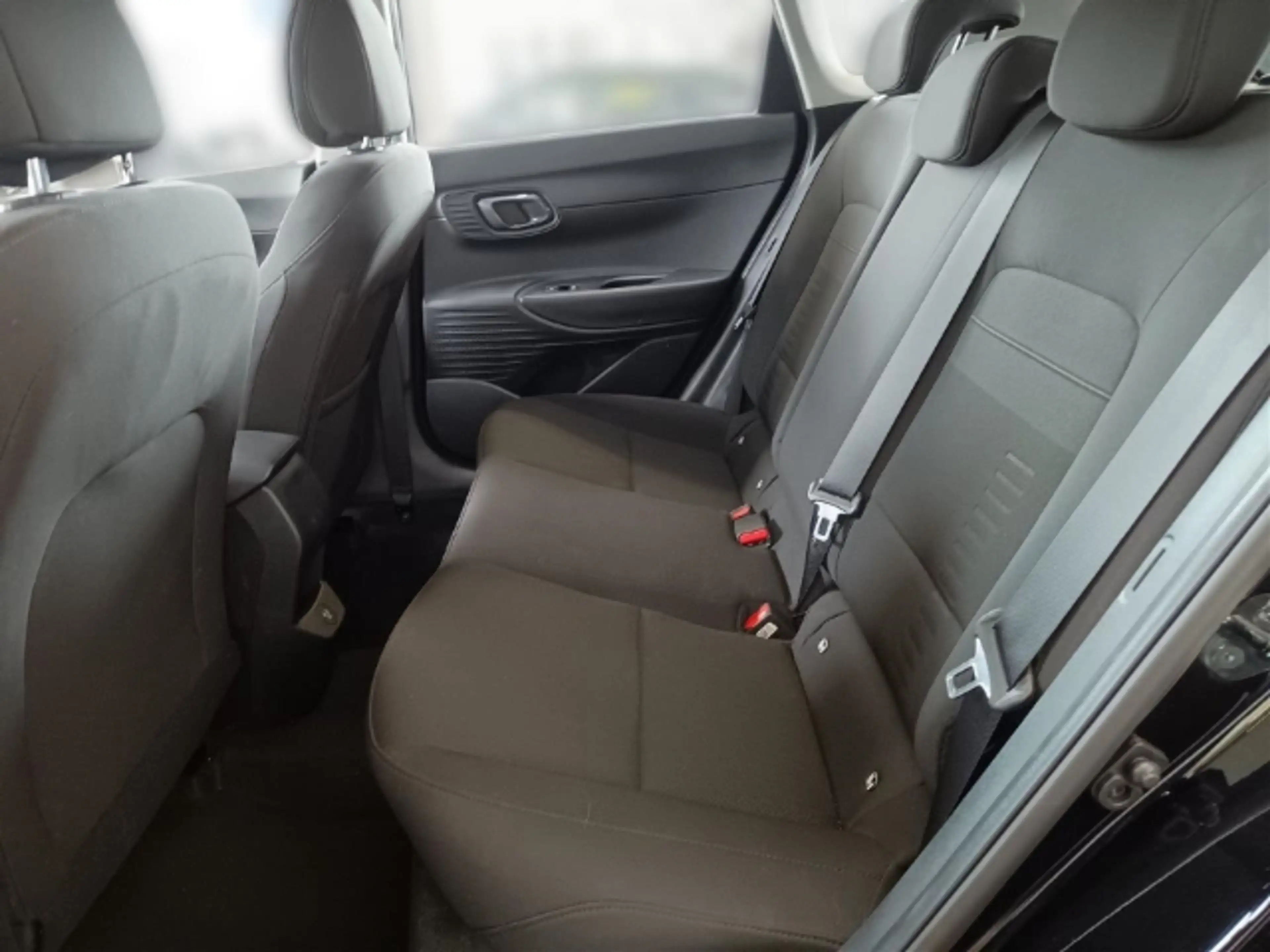 Hyundai BAYON 2WD 1.0 T-GDI Trend Allwetterreifen+Navi+Rückfahrk — photo 10