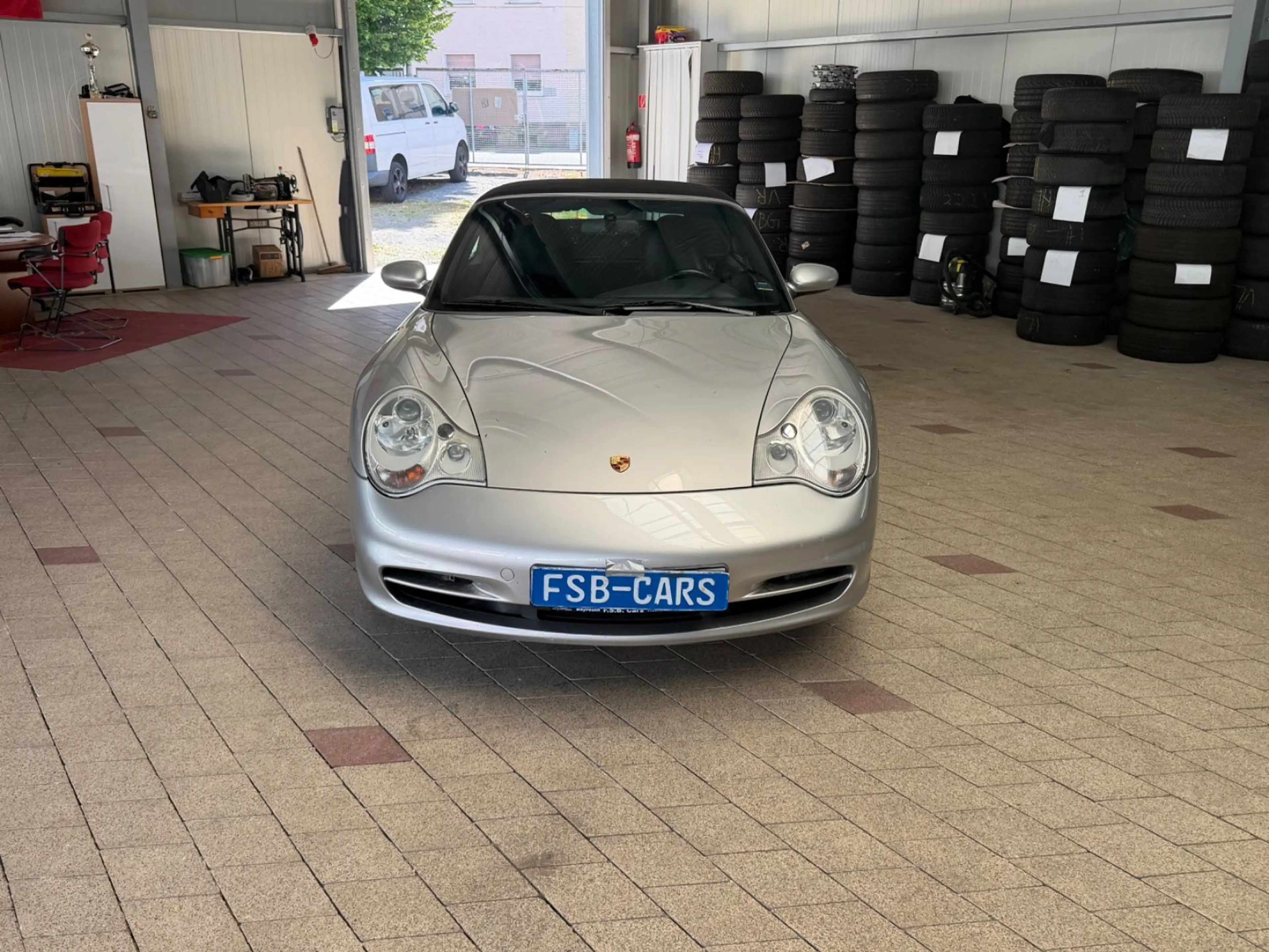 Porsche 996 Carrera 4 Cabriolet