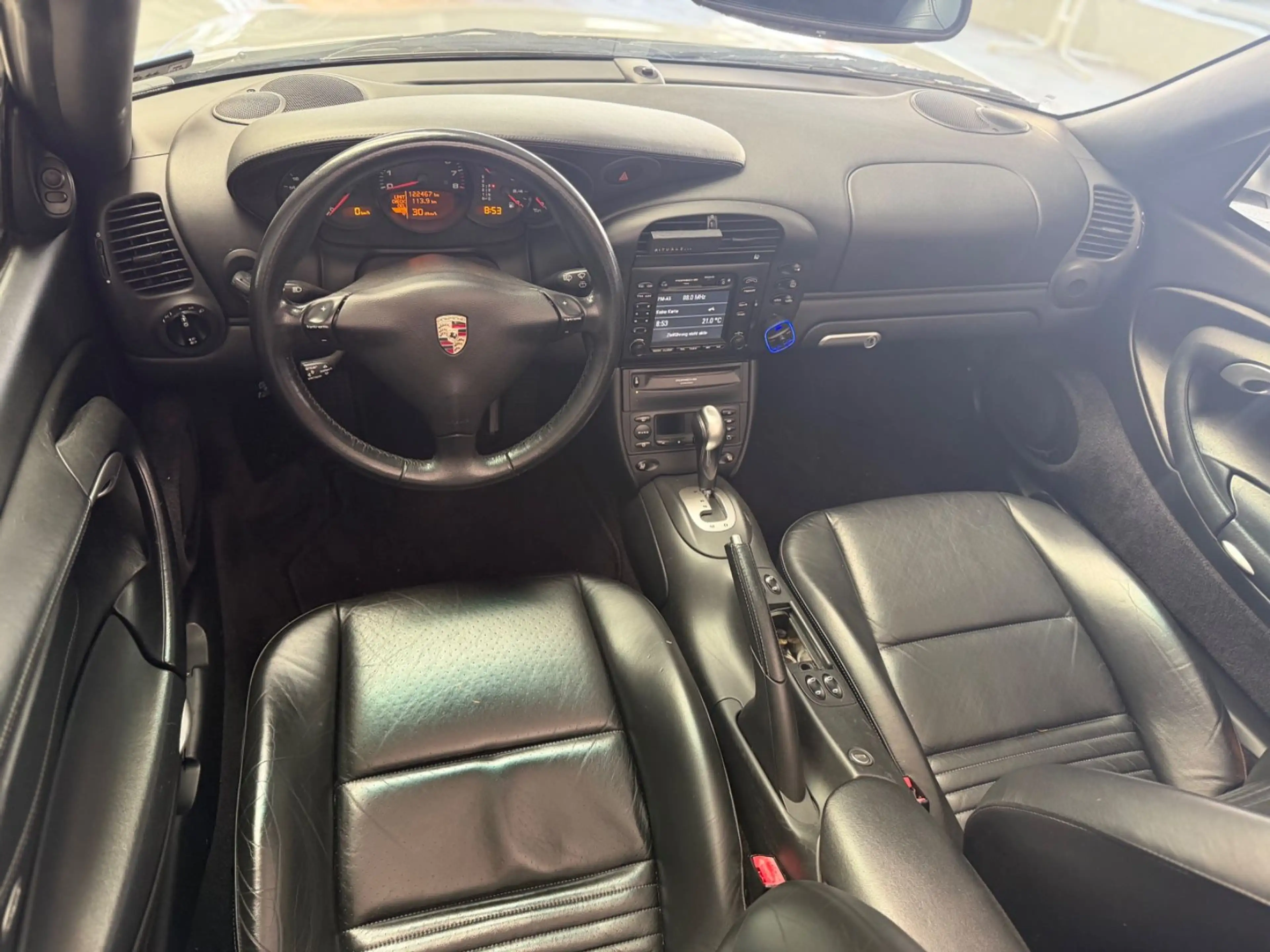 Porsche 996 Carrera 4 Cabriolet — photo 8