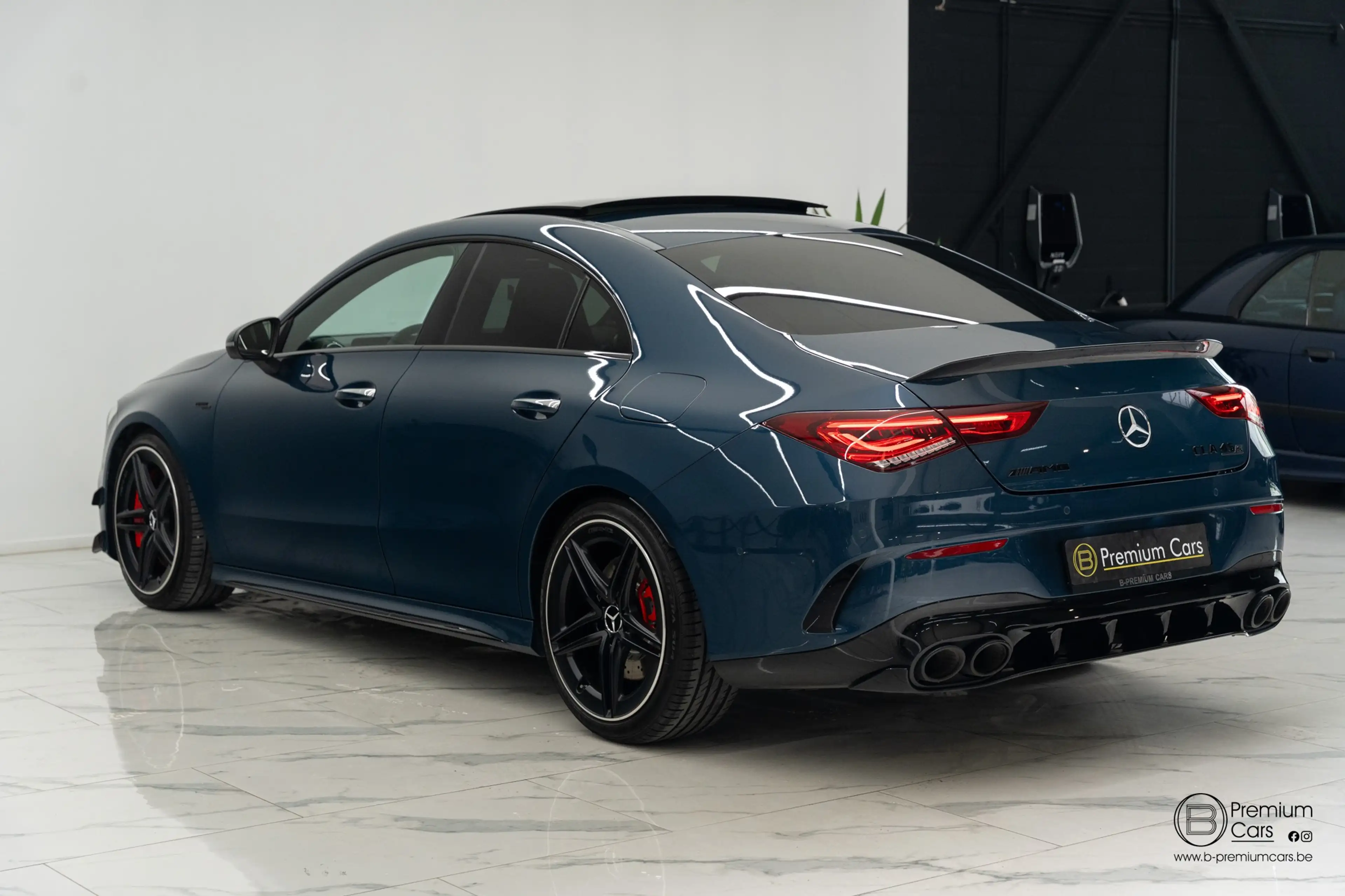 Mercedes-Benz CLA 45 AMG ! Aero pack! Yellow night edition! Full Options! — photo 15