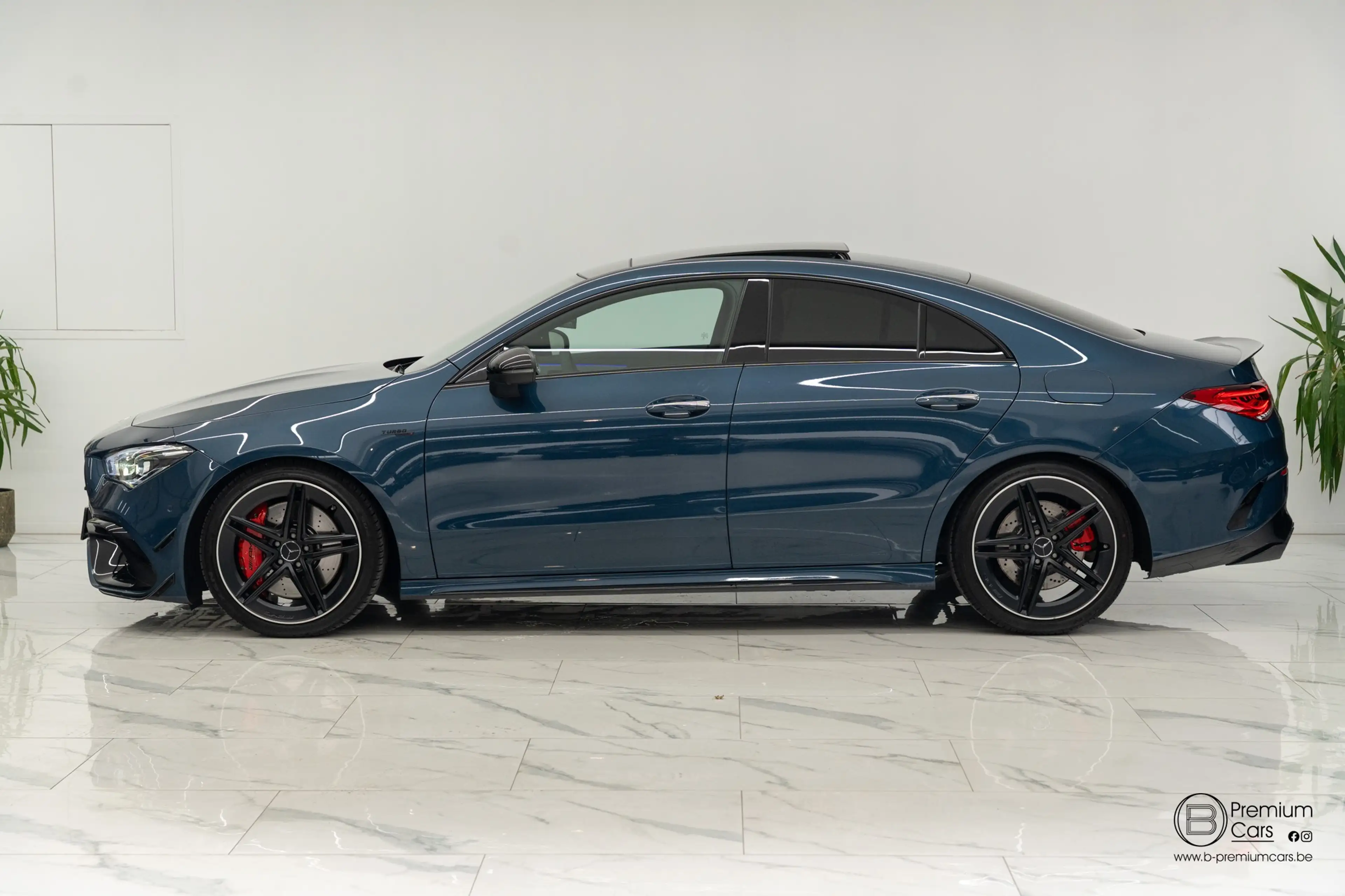 Mercedes-Benz CLA 45 AMG ! Aero pack! Yellow night edition! Full Options! — photo 9
