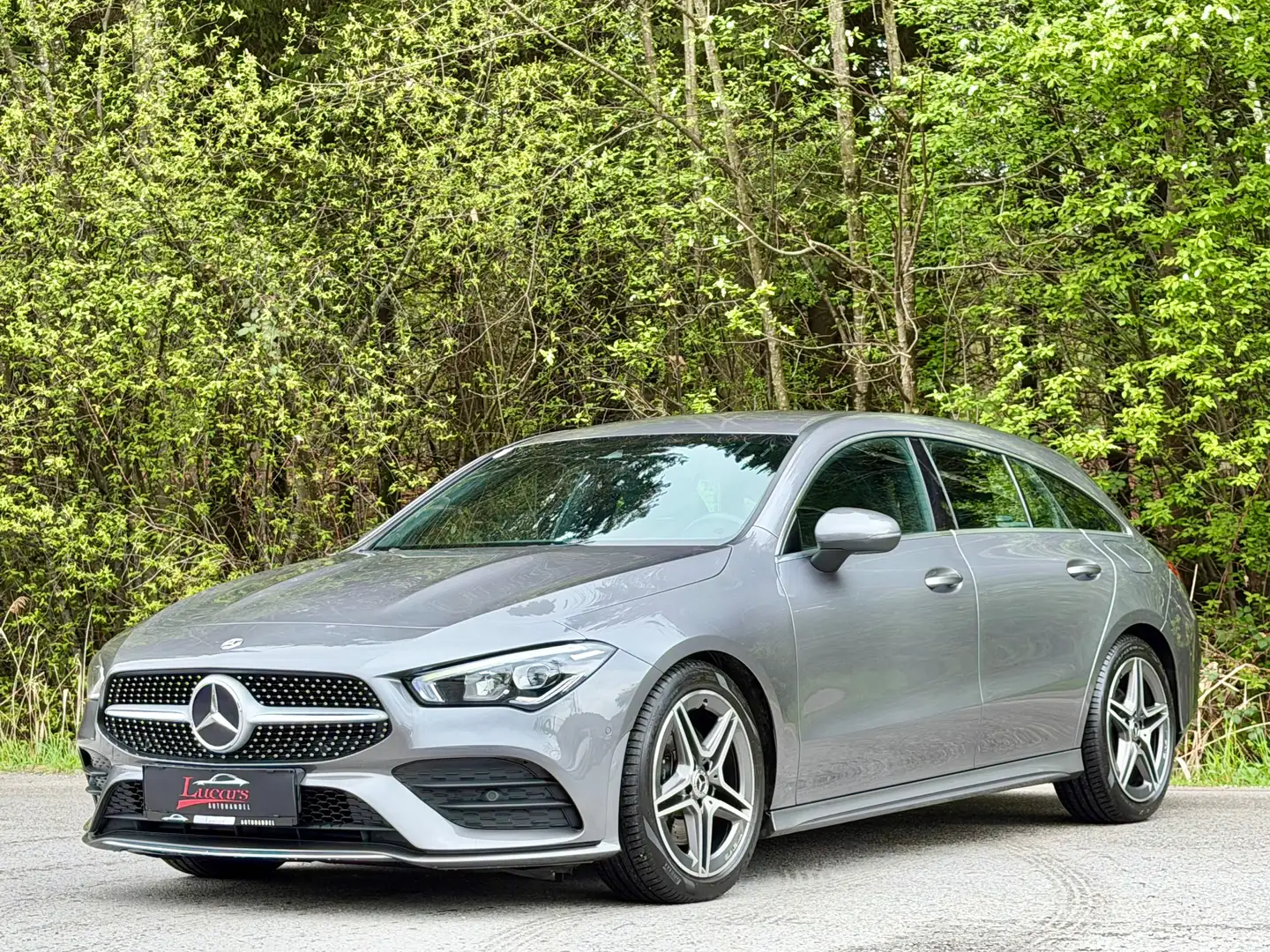 Mercedes-Benz CLA 200 d AMG-Sport Shooting Brake Aut.*ACC*RFKAM*1Besitz* Grau - 1