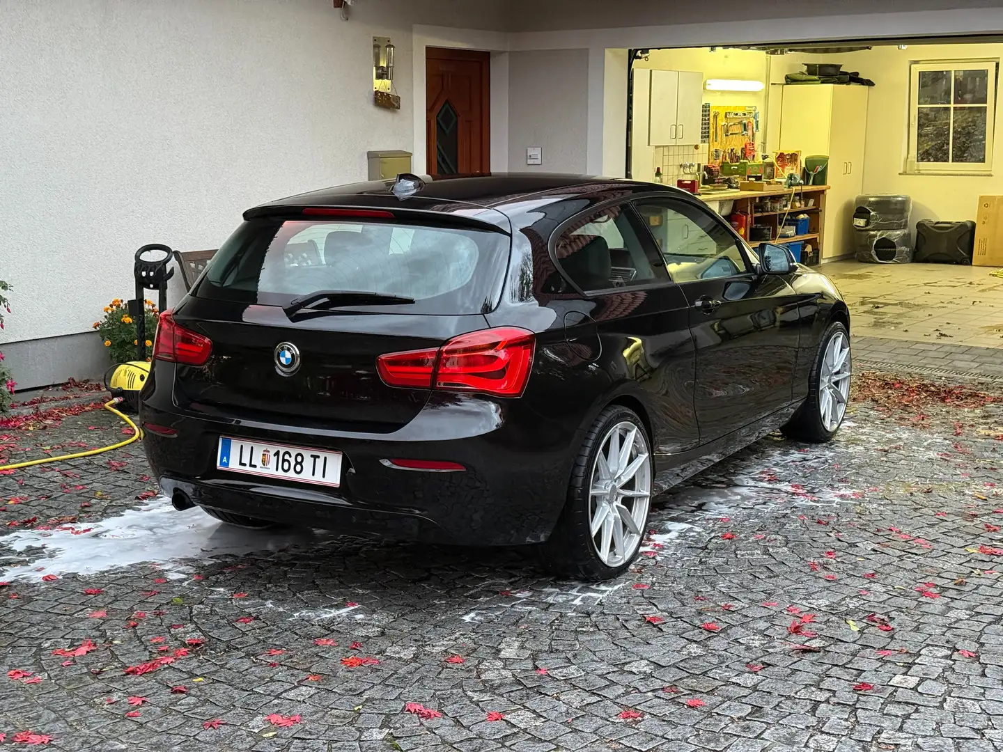 BMW 120 120i Schwarz - 2