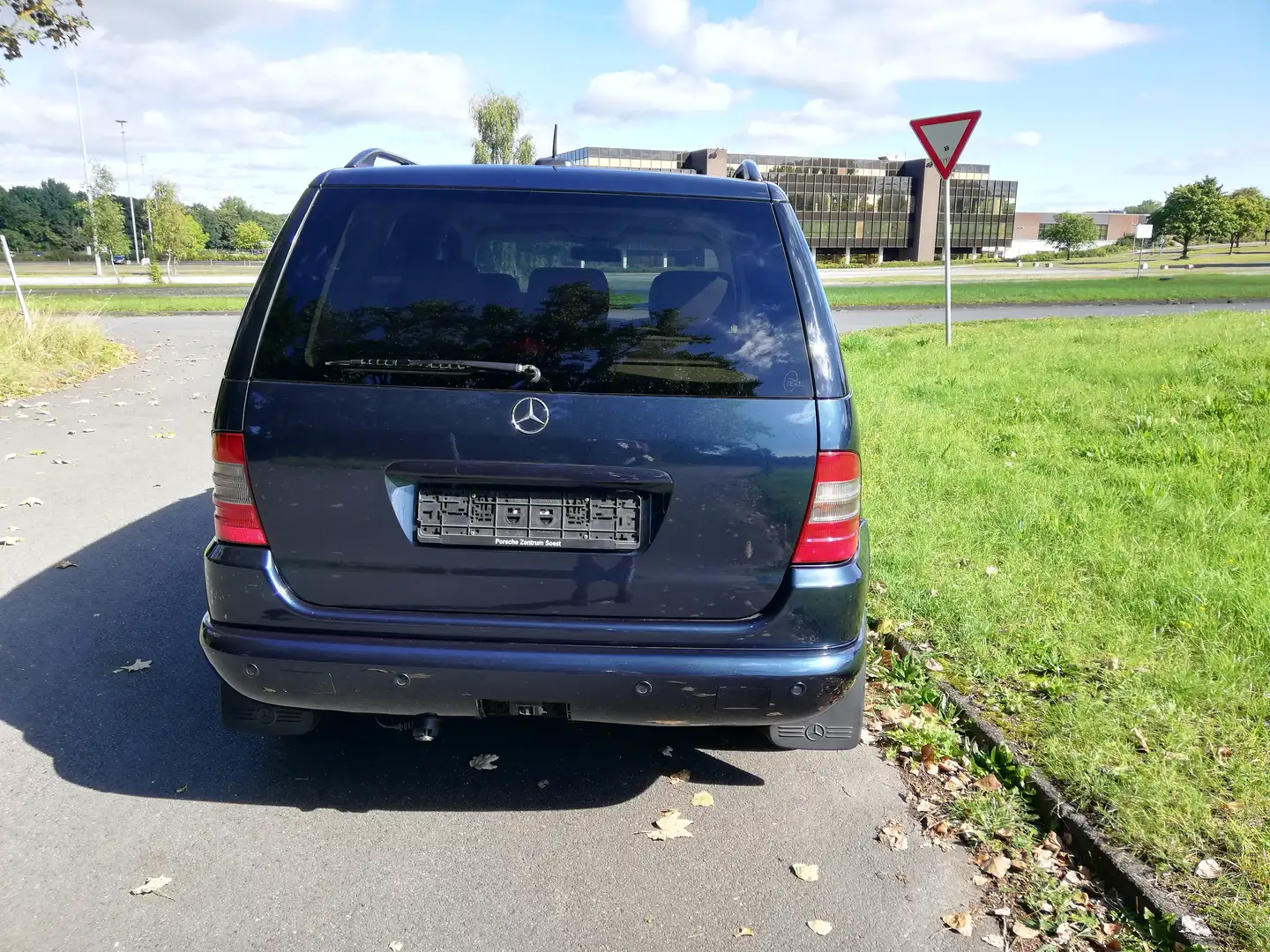 Mercedes-Benz ML 430 ML 430 V8 Blau - 2