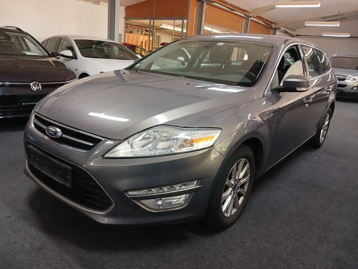 Ford Mondeo Turnier Titanium NAVI TUV AU Bruin - 1