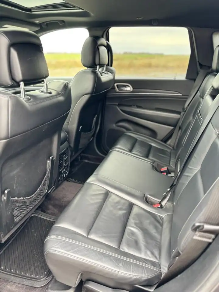 Jeep Grand Cherokee снимка Jeep Grand Cherokee