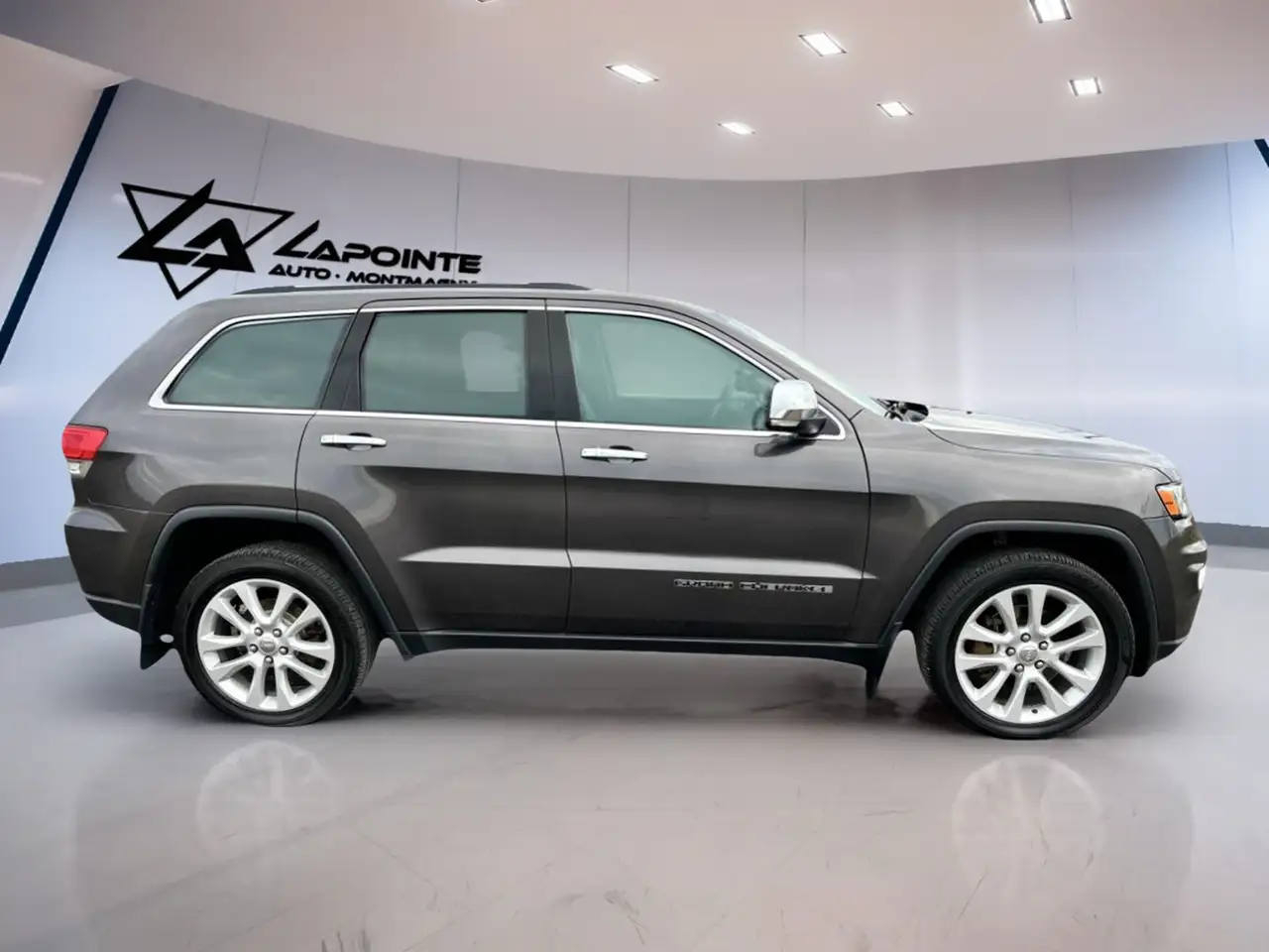 Jeep Grand Cherokee снимка Jeep Grand Cherokee
