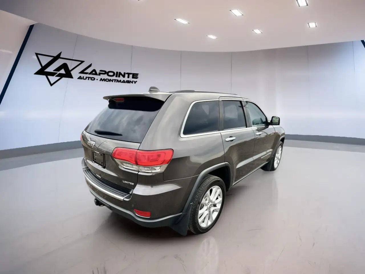 Jeep Grand Cherokee снимка Jeep Grand Cherokee