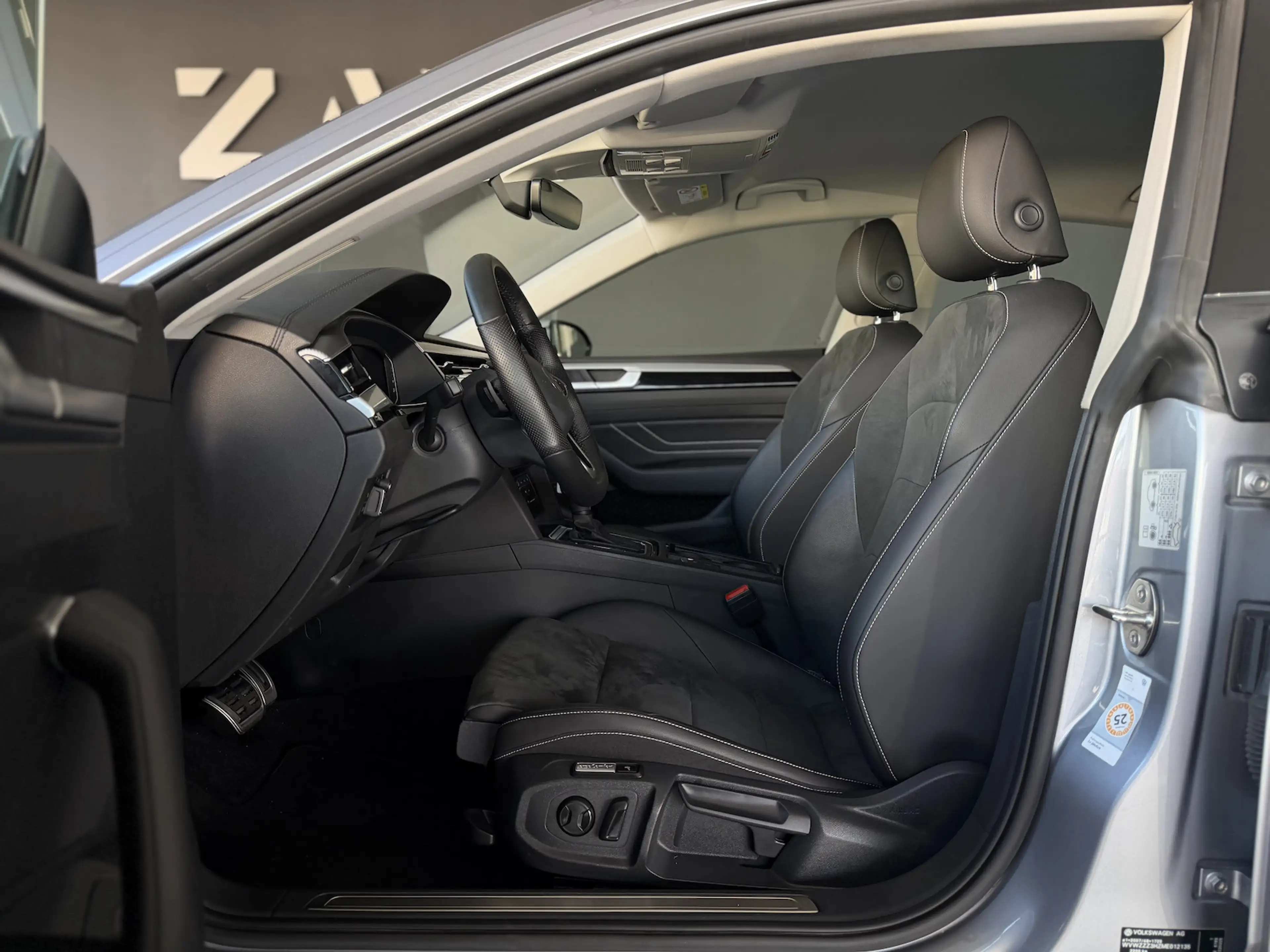 Volkswagen Arteon 2.0 TDI Limo*VIRTUAL*AHK*LED*HEAD-UP*360° — photo 8