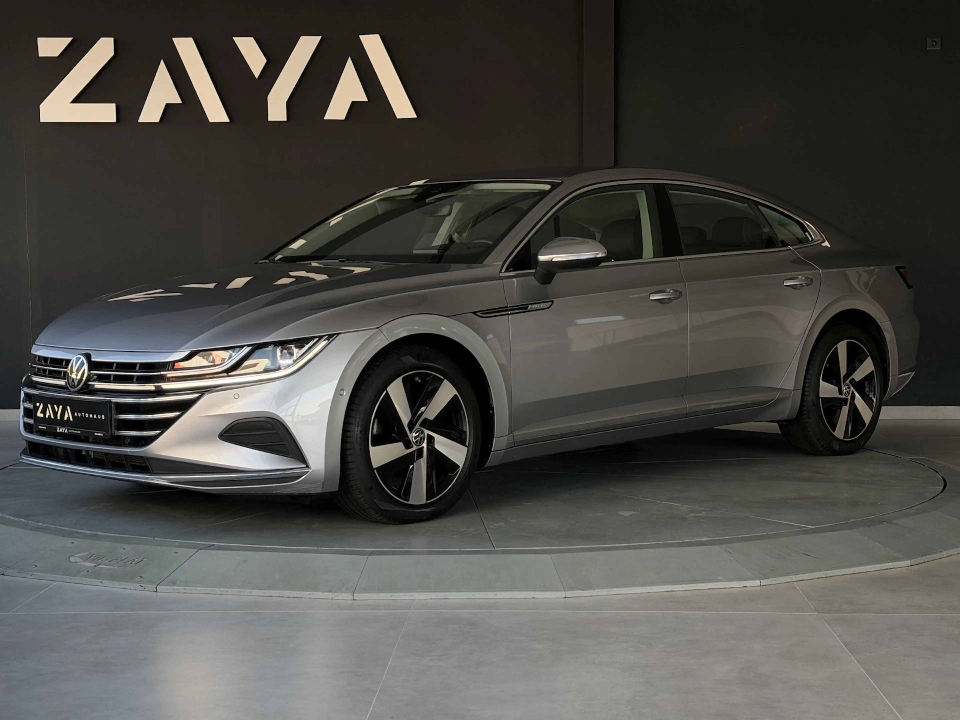 Volkswagen Arteon 2.0 TDI Limo*VIRTUAL*AHK*LED*HEAD-UP*360° — photo 3