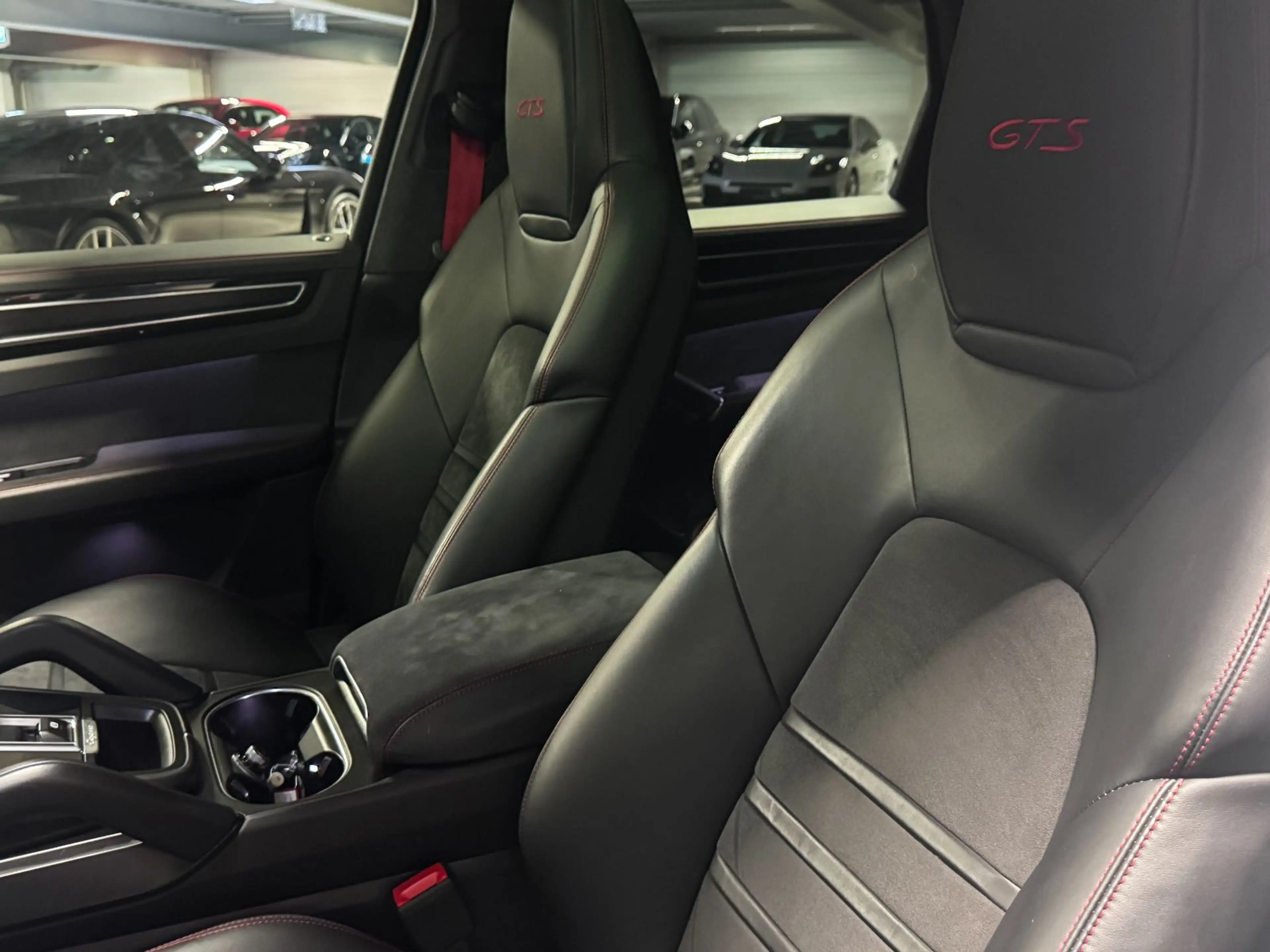 Porsche Cayenne GTS | Luftfederung | BOSE | Standheizung — photo 12
