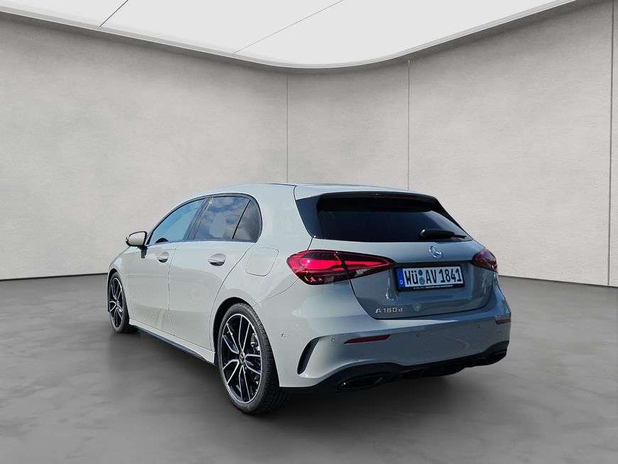 Mercedes-Benz A 180