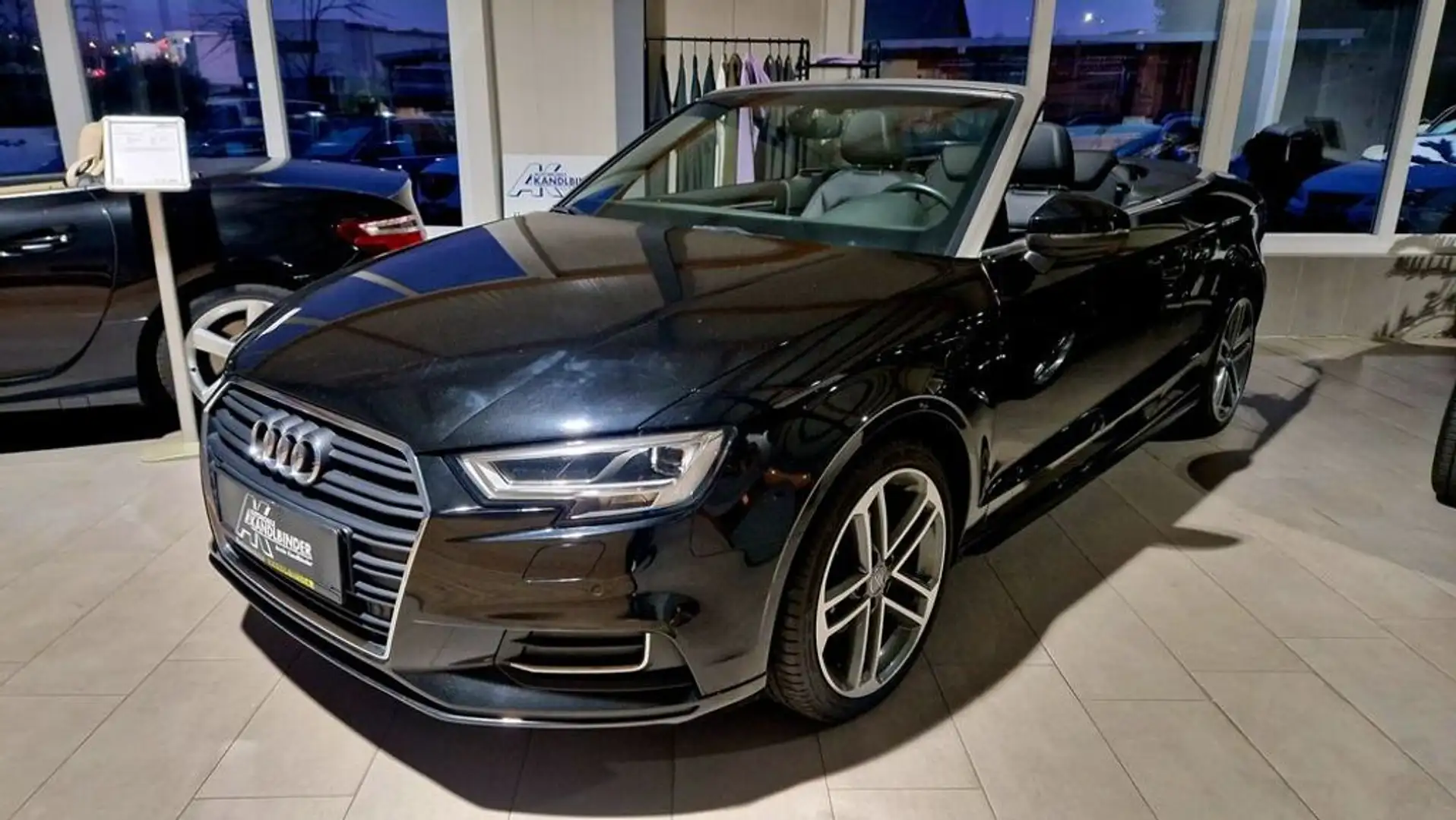 Audi A3 Cabriolet TDI design Schwarz - 1
