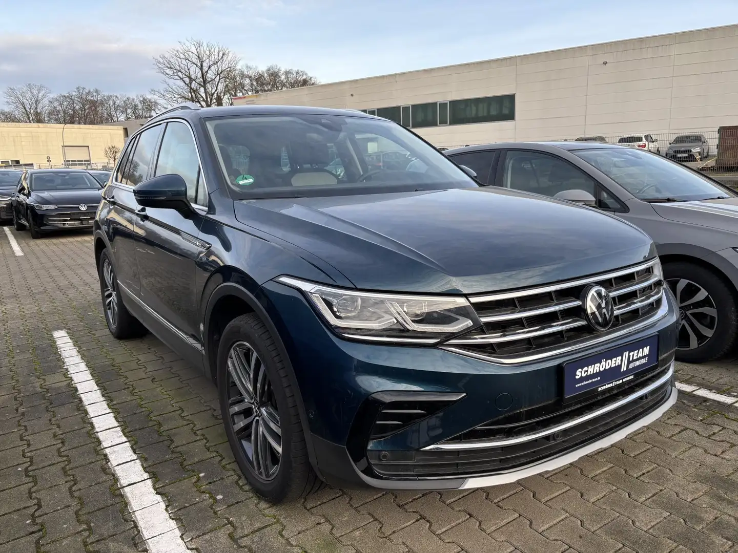 Volkswagen Tiguan 2.0 TSI 4 Motion DSG Elegance Blau - 2