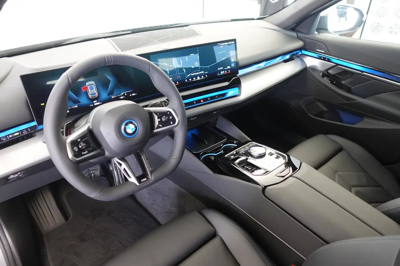 BMW i5 2026 — фото 6