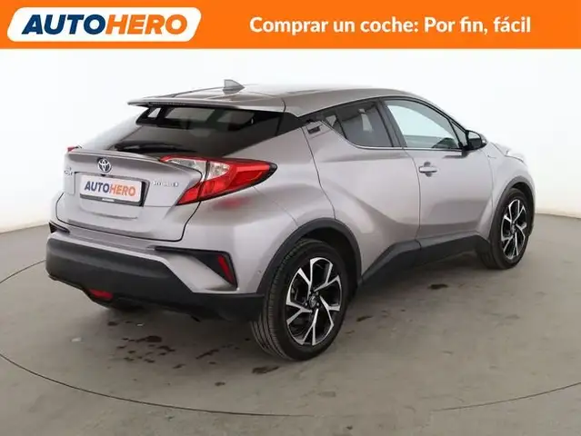 Toyota C-HR view 6
