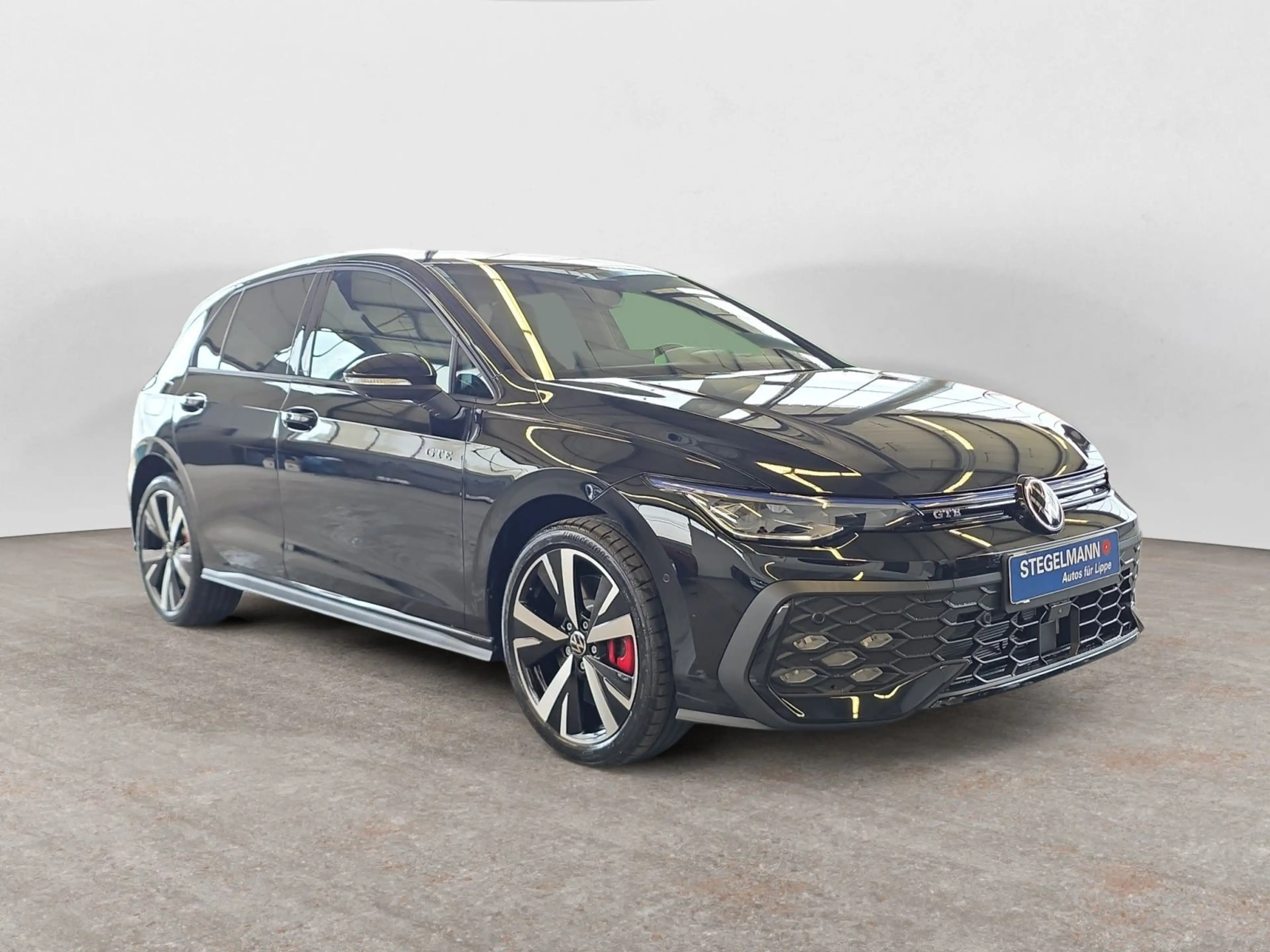 Volkswagen Golf GTE GTE 1.5 TSI eHybrid — photo 10