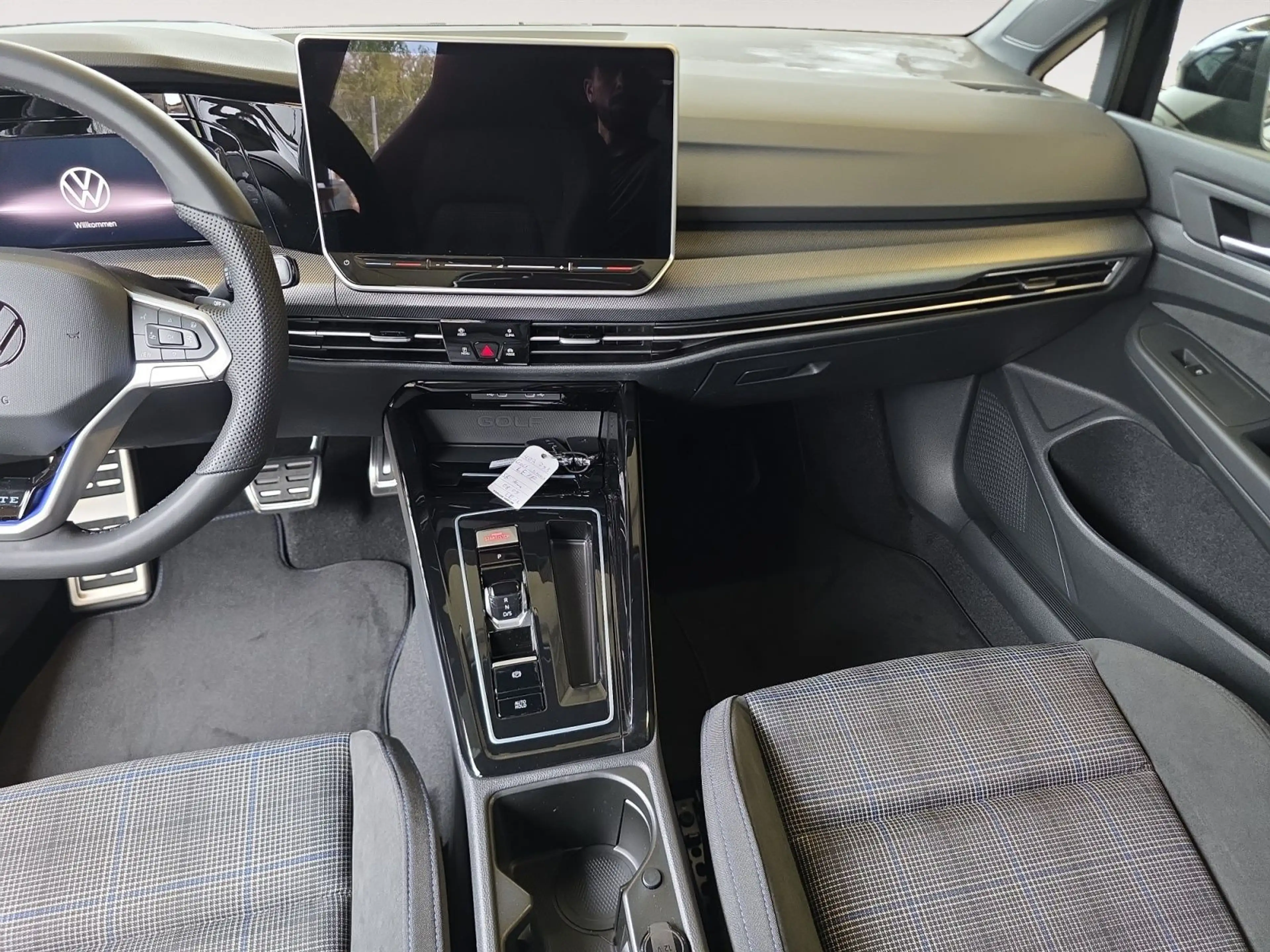 Volkswagen Golf GTE GTE 1.5 TSI eHybrid — photo 14