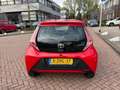 Toyota Aygo 1.0 VVT-i x-play elec ramen new APK Rojo - thumbnail 4