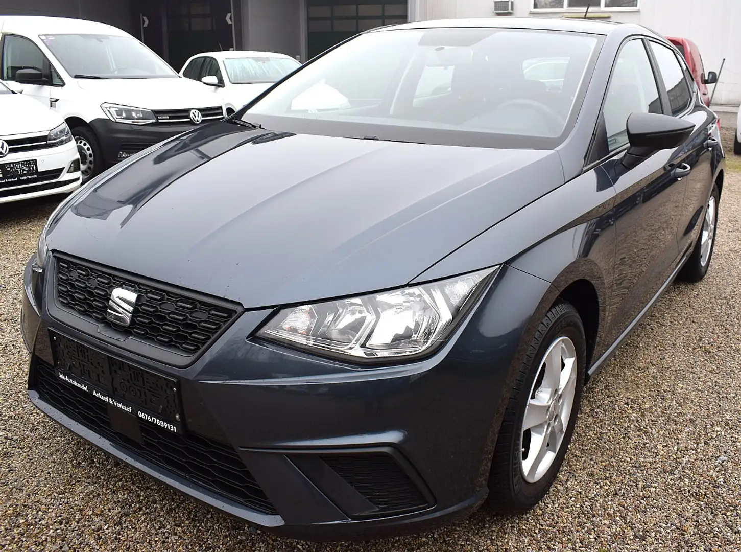 SEAT Ibiza 1,0 Reference Grau - 1