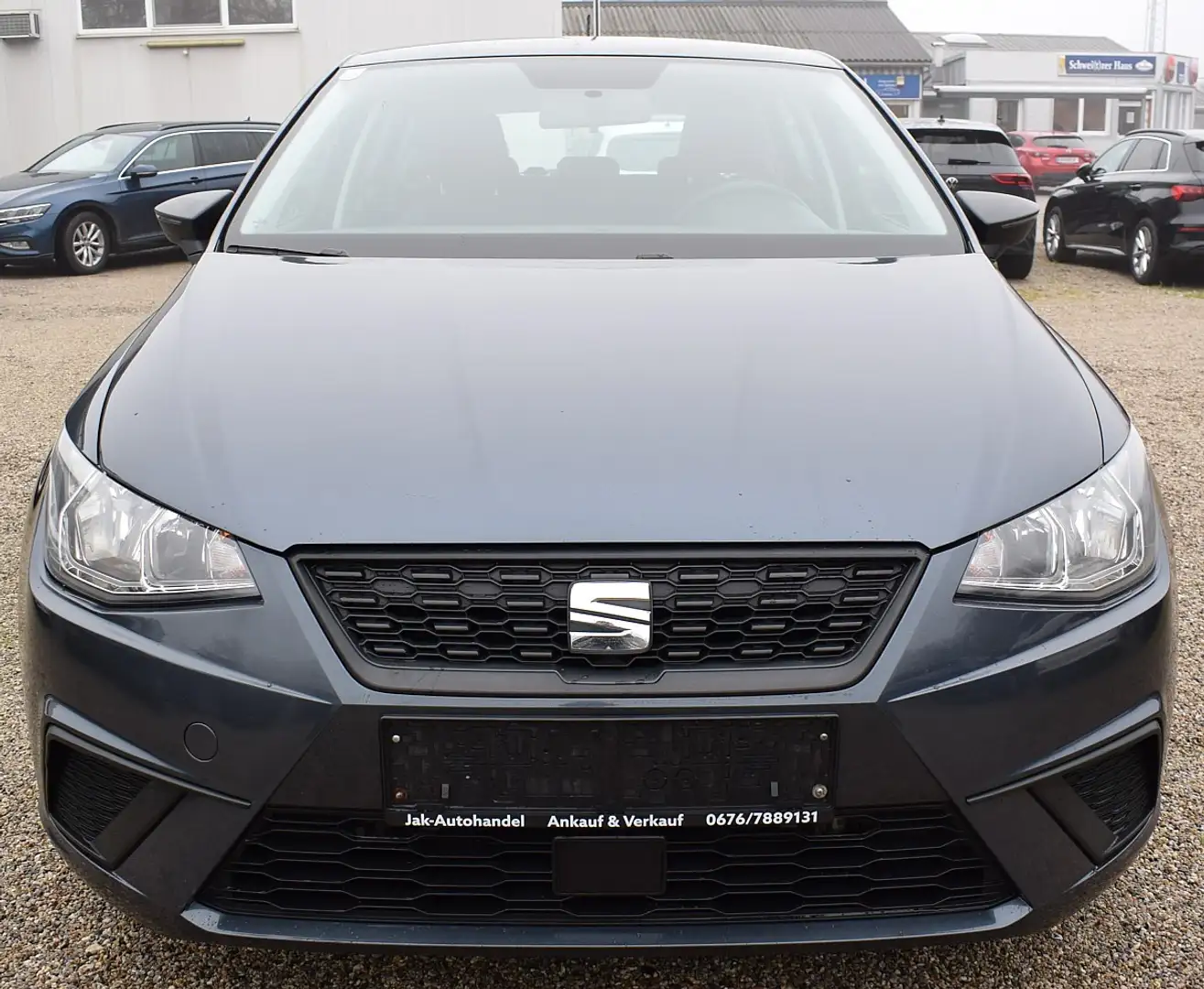 SEAT Ibiza 1,0 Reference Grau - 2