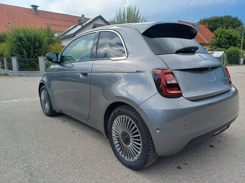 Fiat 500e Comfort Style SHZ PDC RFK Lane — photo 7