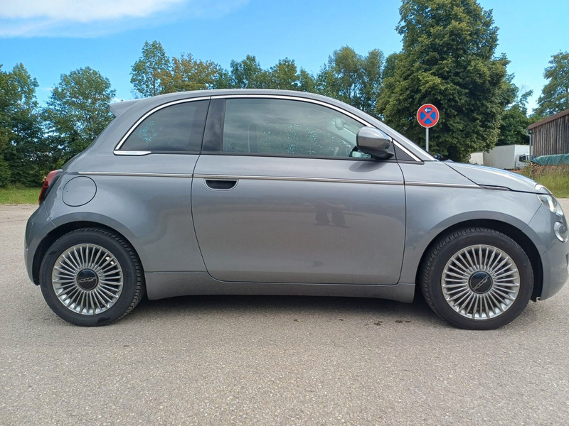 Fiat 500e Comfort Style SHZ PDC RFK Lane — photo 4