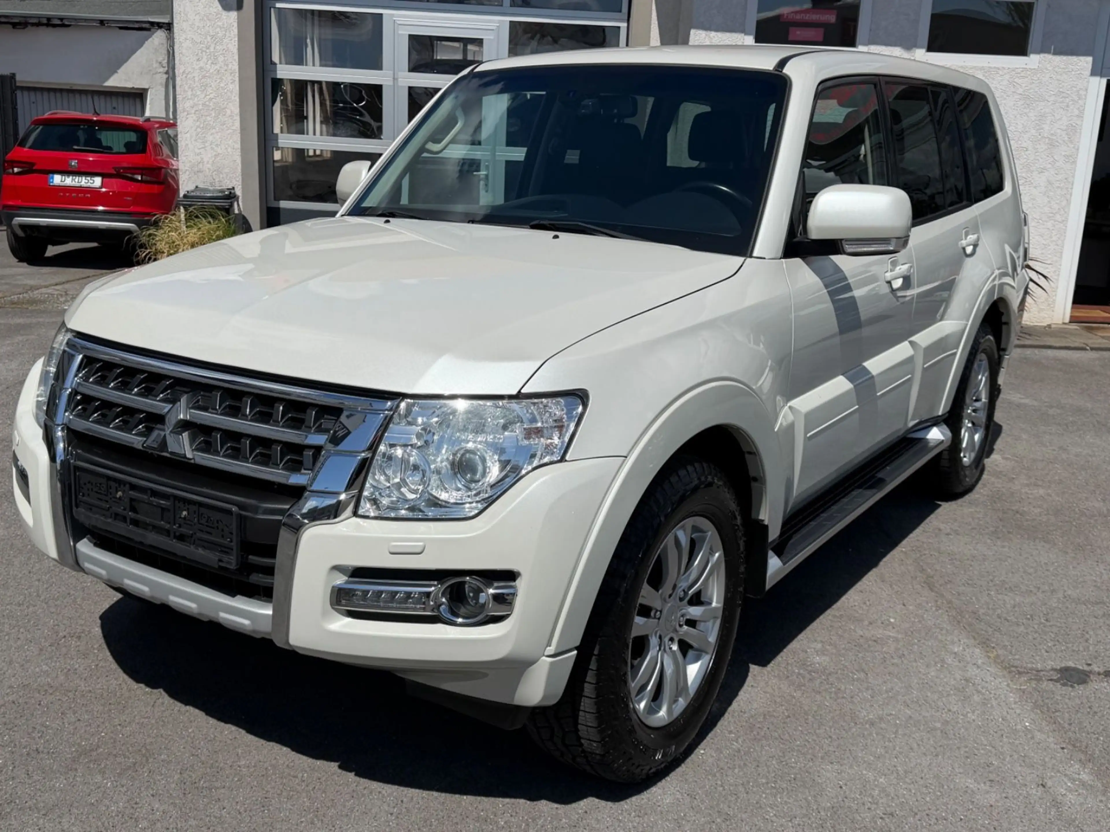 Mitsubishi Pajero 3.2 DI-D SUV-Star ! TOP ZUSTAND ! — photo 3