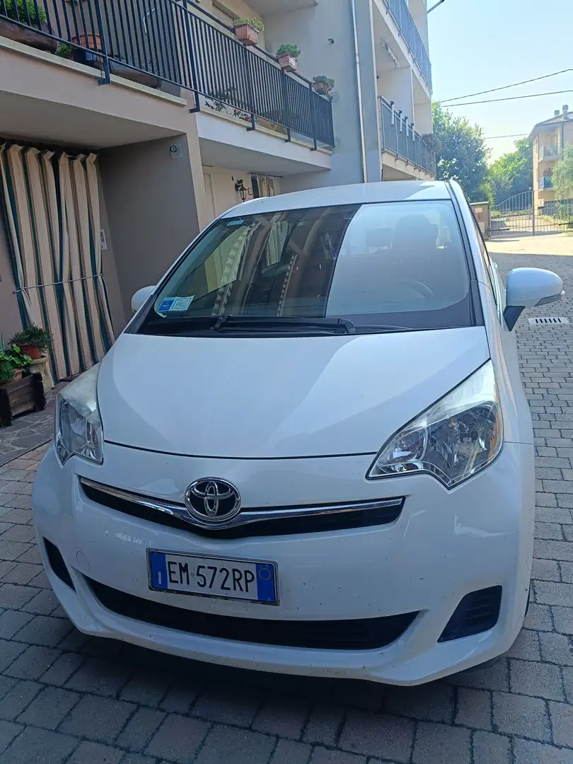 Toyota Verso-S Verso-S 1.3 Active (mt) Wit - 1