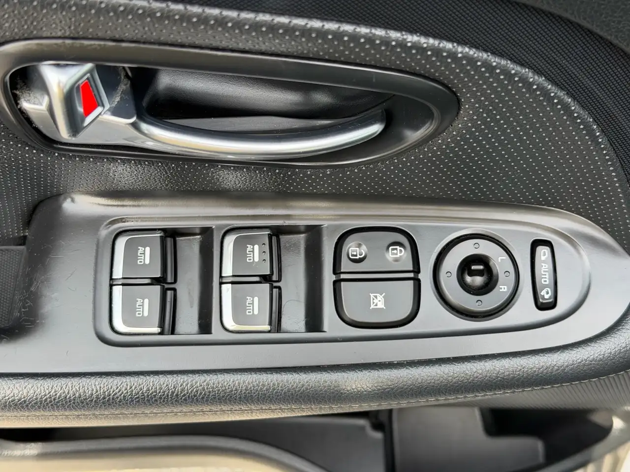 Kia Rondo photo Kia Rondo