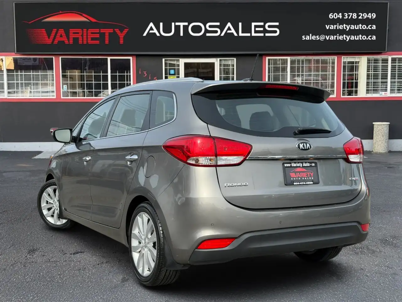 Kia Rondo photo Kia Rondo