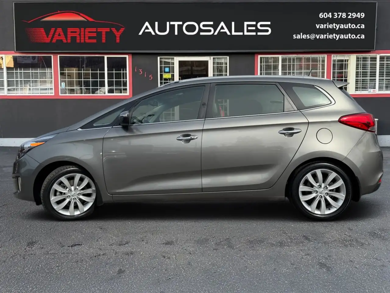 Kia Rondo photo Kia Rondo