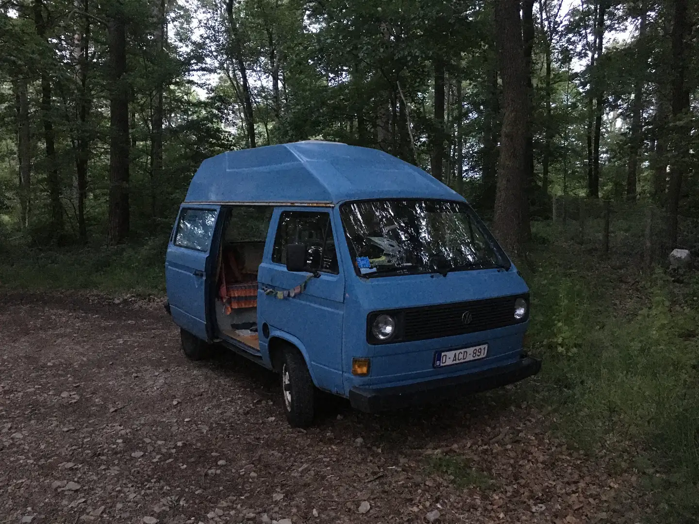 Volkswagen T3 Hochdach Camper 2.0l cu Benzin Kék - 1