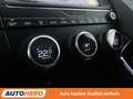 Jaguar E-Pace D240 R-Dynamic HSE AWD Aut.*NAVI*HEAD-UP*LED*ACC* Blau - thumbnail 24