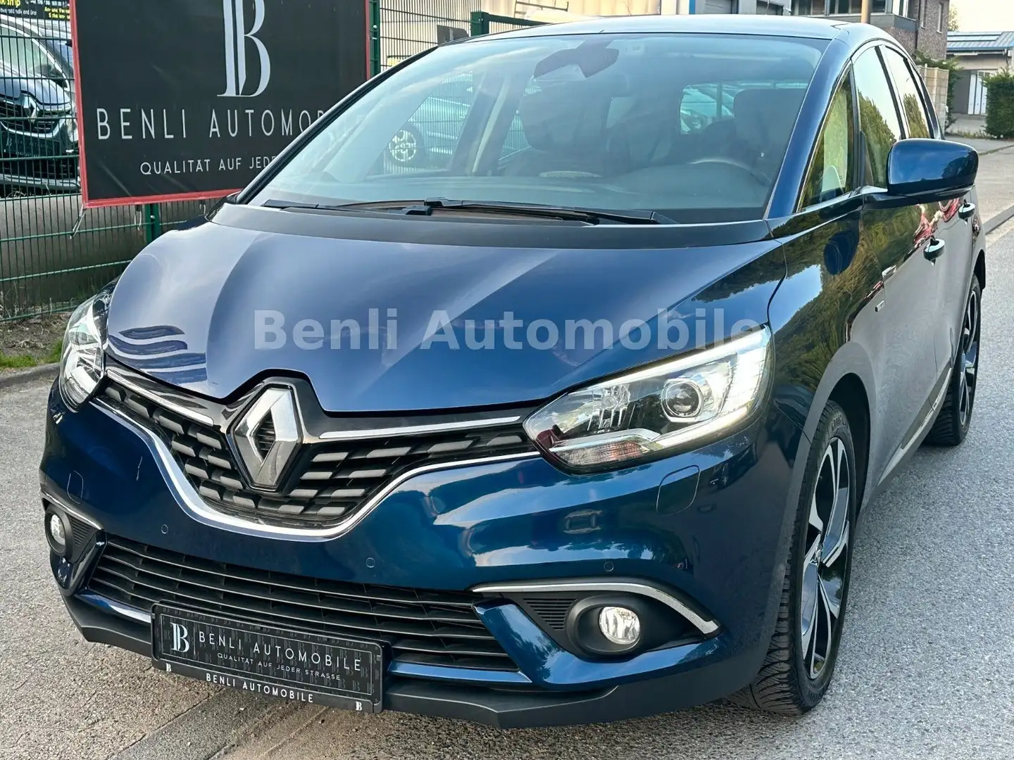 Renault Scenic IV BOSE Edition/NAVI/MASSAGE/DAB/TMP/LED/ Blauw - 1