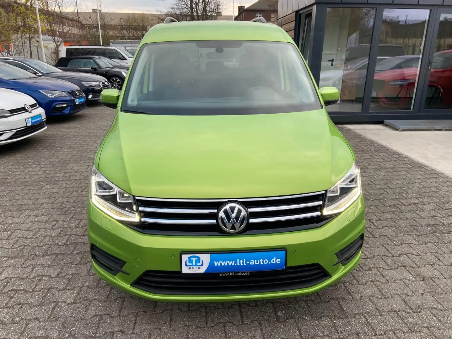 Volkswagen Caddy 2.0TDI Comfortline Bi-Xeno PDC App-Connect Grün - 2