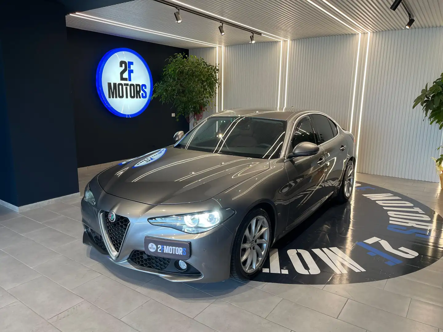 Alfa Romeo Giulia 2.2 t Super 180cv auto Grigio - 2