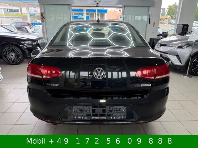 Volkswagen Passat view 6