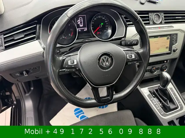 Volkswagen Passat view 12