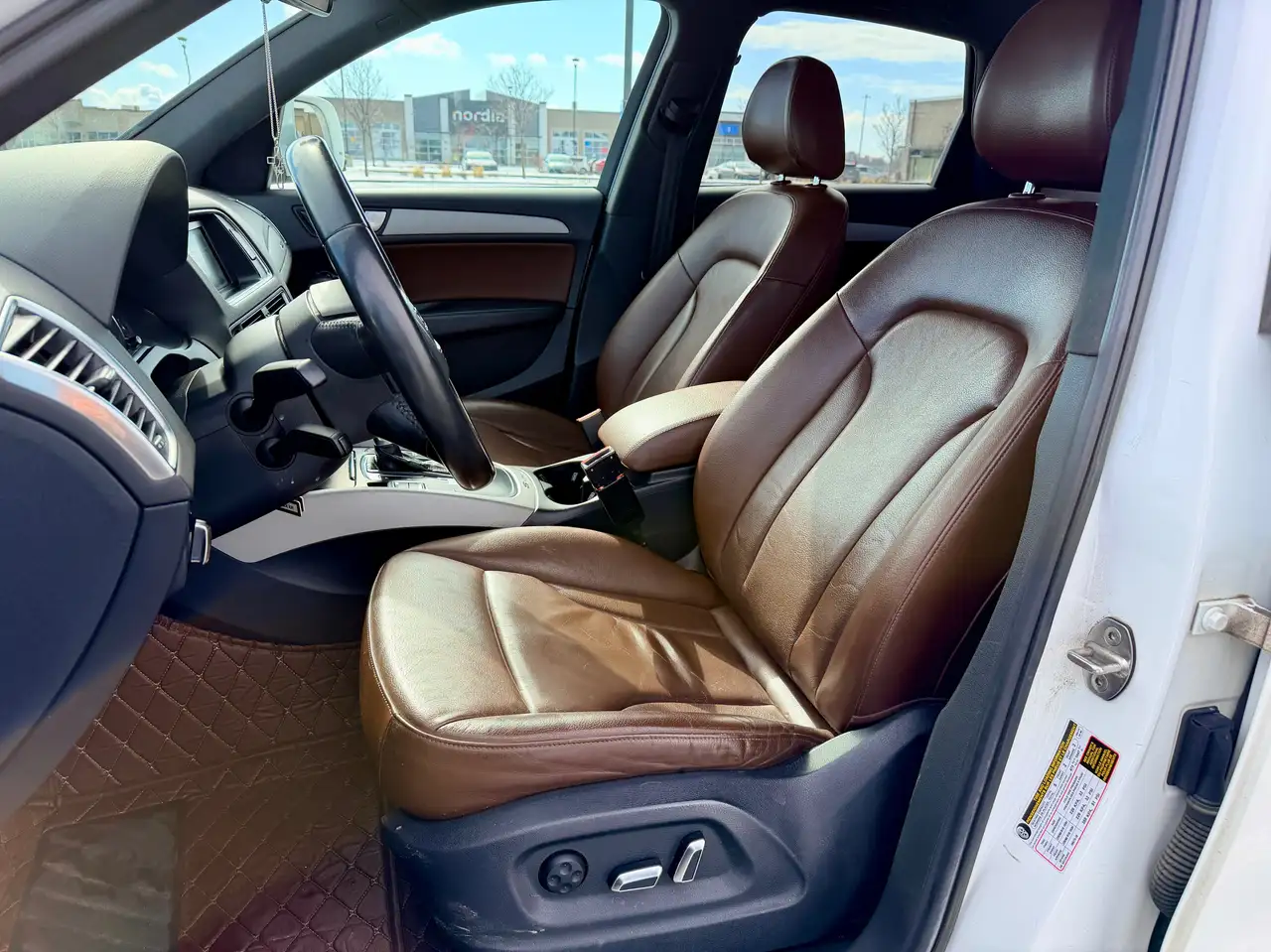 Audi Q5 снимка Audi Q5