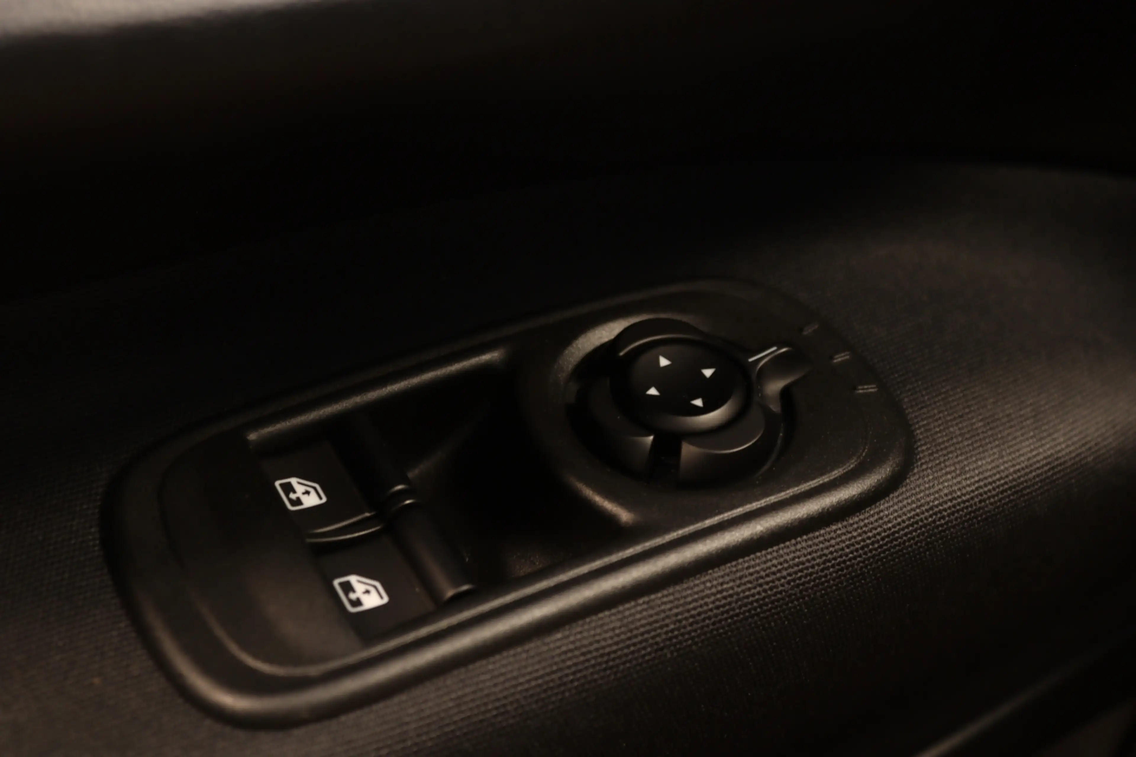 Fiat 500e 42 kWh Icon 119pk LED/CarPlay/Keyless/Ecc/Crc/Dab+ — photo 26