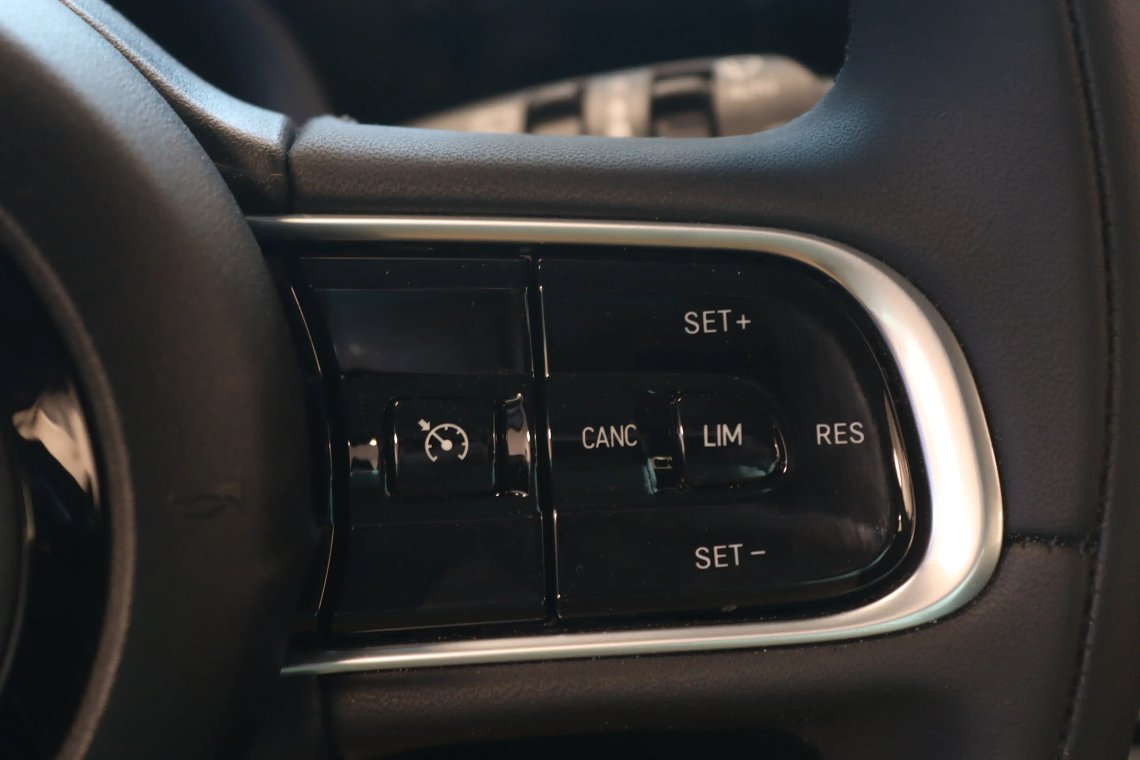 Fiat 500e 42 kWh Icon 119pk LED/CarPlay/Keyless/Ecc/Crc/Dab+ — photo 28