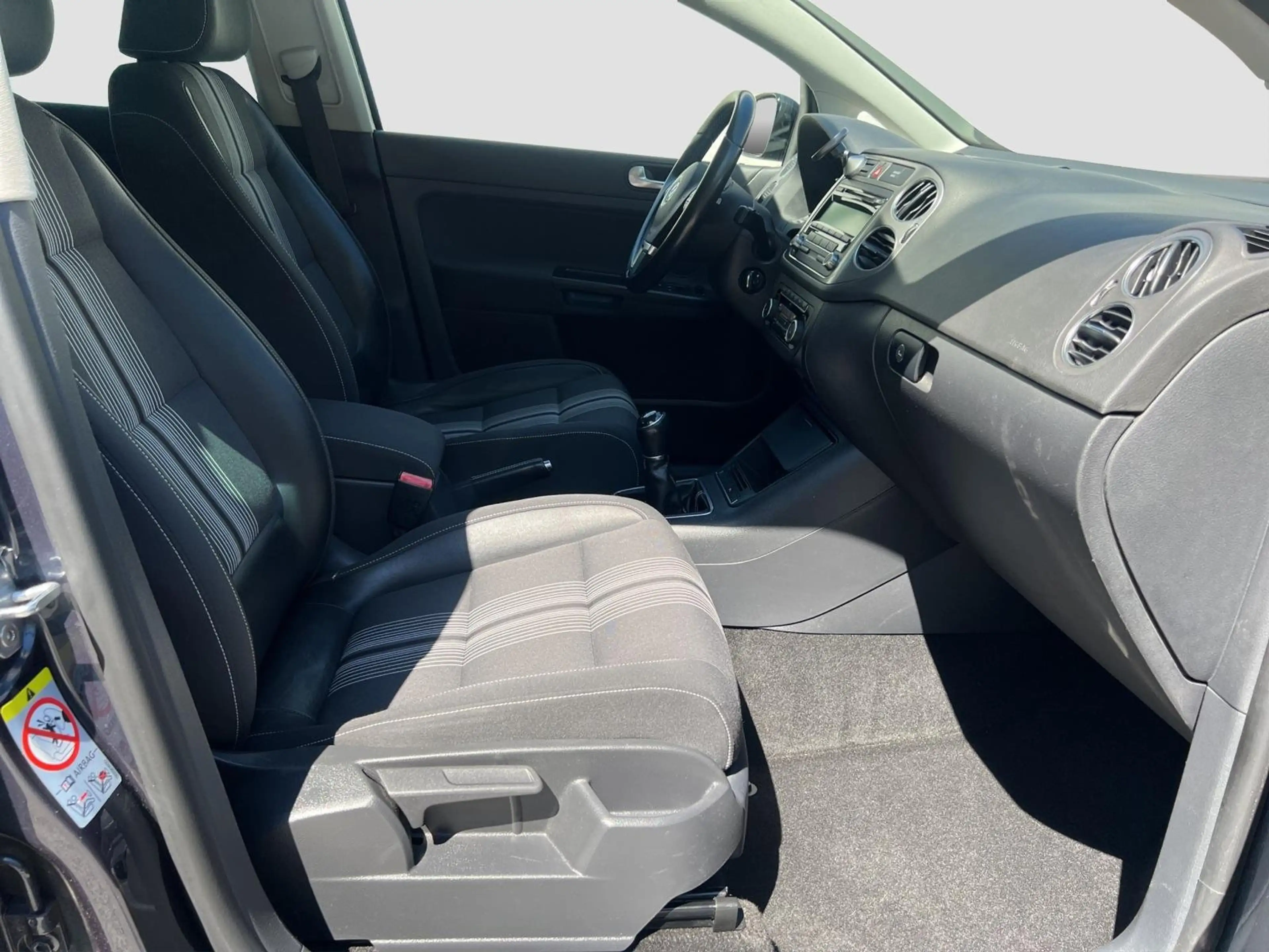 Volkswagen Golf Plus Match +Serviceheft+ARBÖ PICKERL + kein ROST *** — photo 11